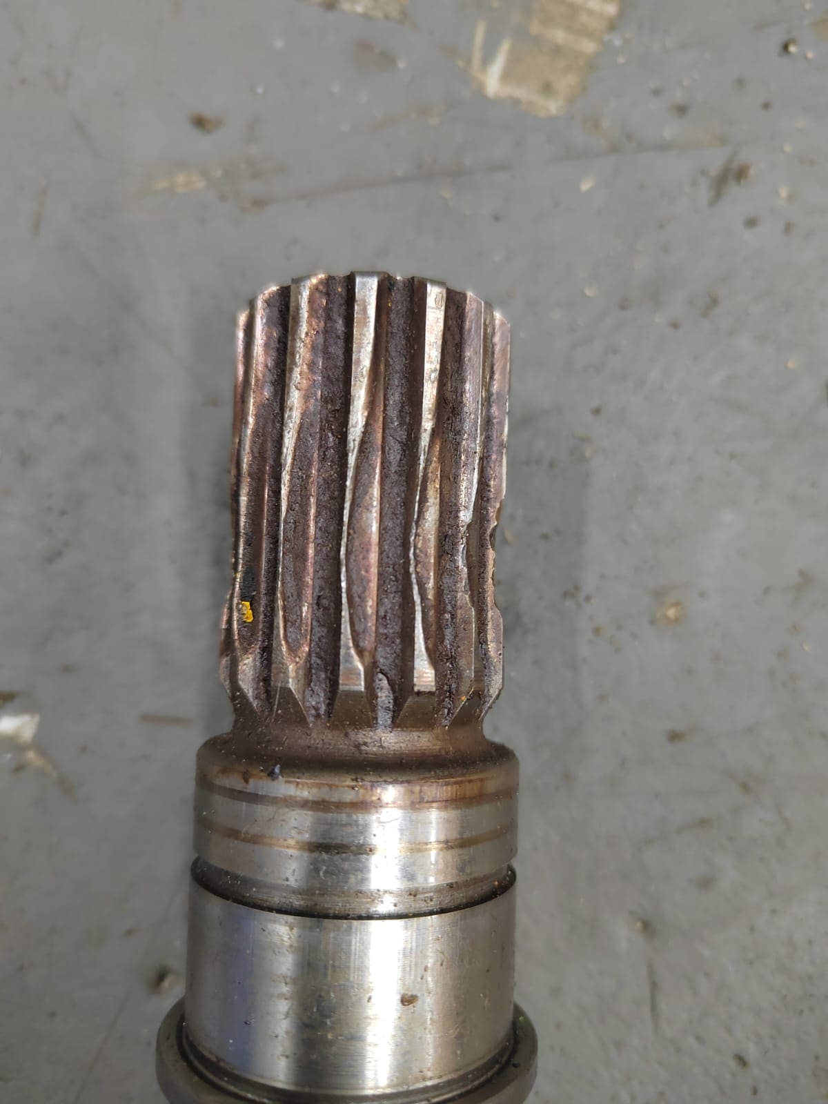 vosstanovlenie-vala-gidravlicheskogo-nasosa-bondioli-pavesi-bylo-krupno